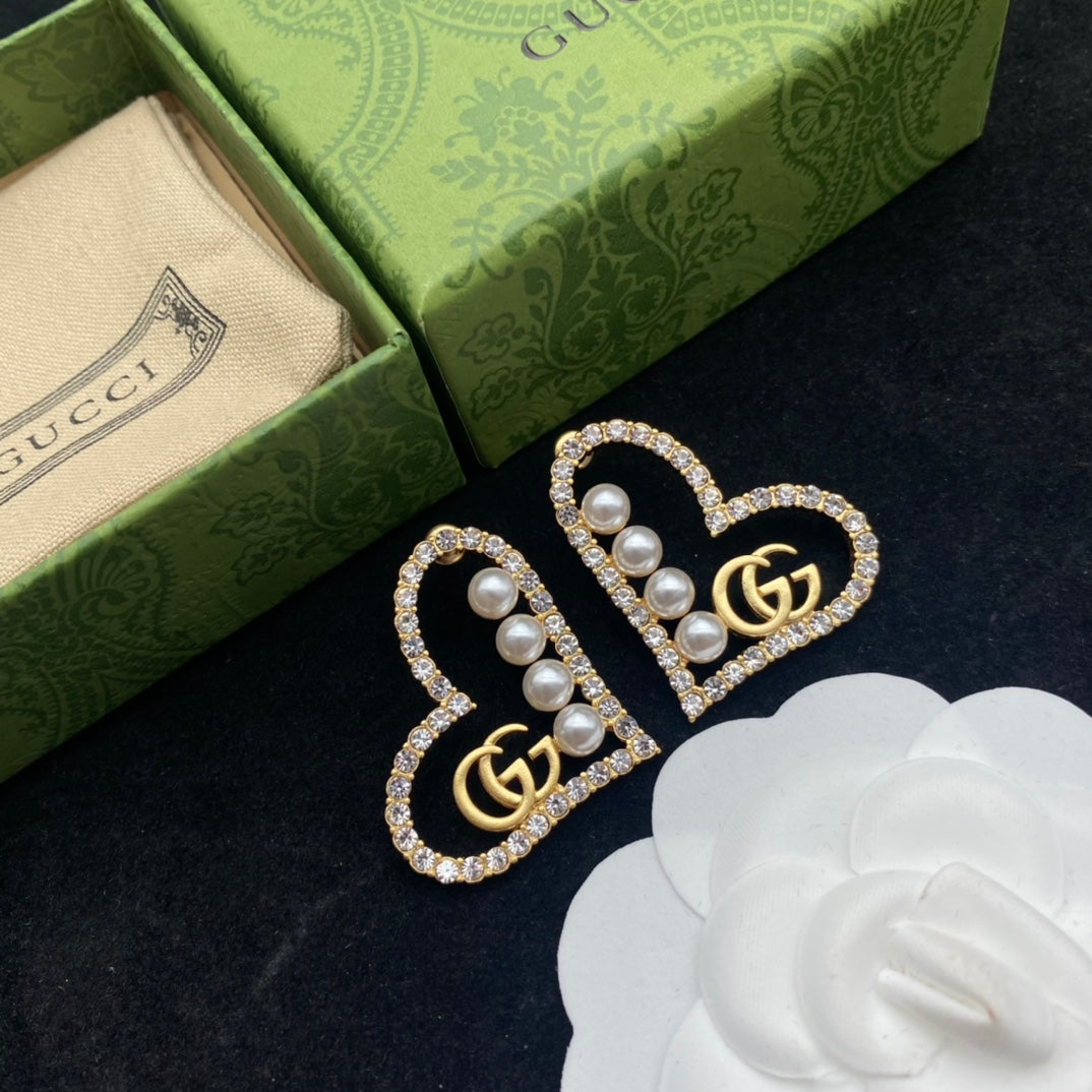 2025 Love Shape Diamond Pearl Earrings