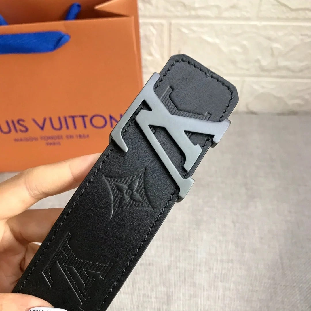 2025 L embossed belt