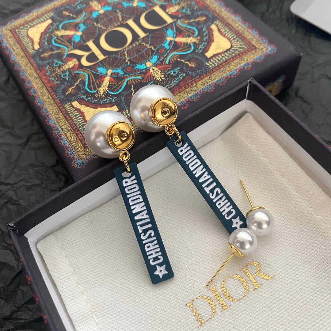2025 Letters Square Drop Earrings