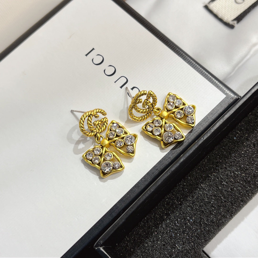 2025 Sparkling Diamond Bow Earrings
