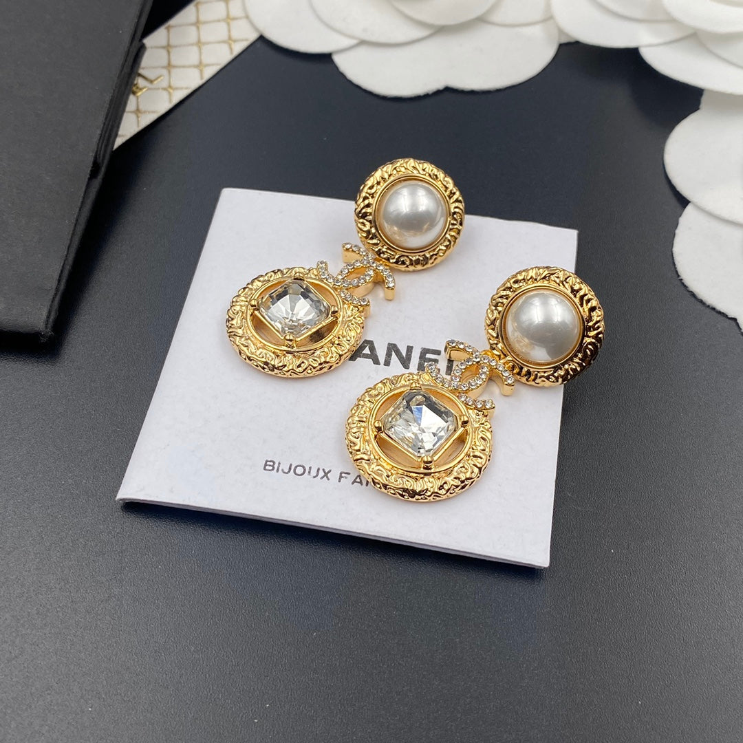 2025 Elegant Crystal Diamond Drop Earrings