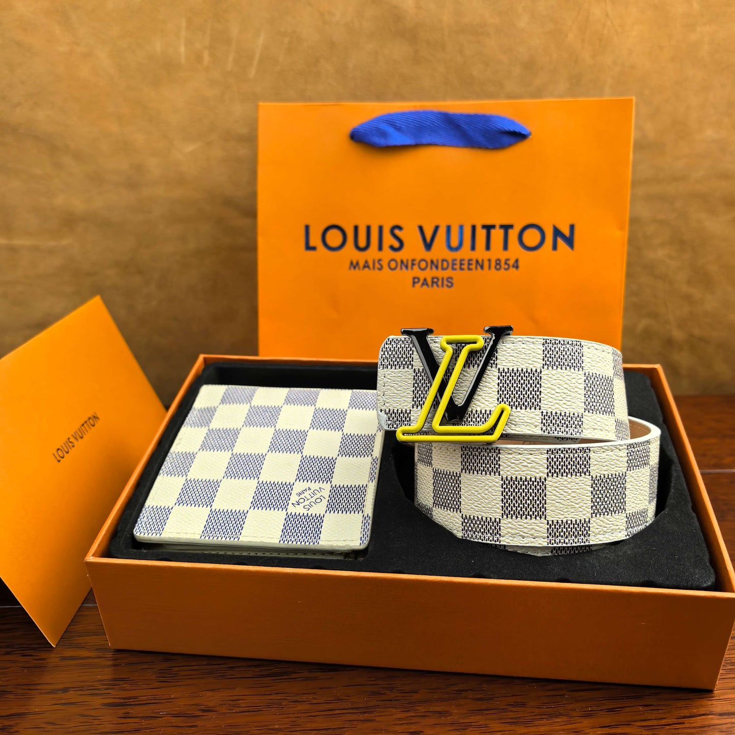 2025 L Home Classic White Buckle Belt + Wallet Set