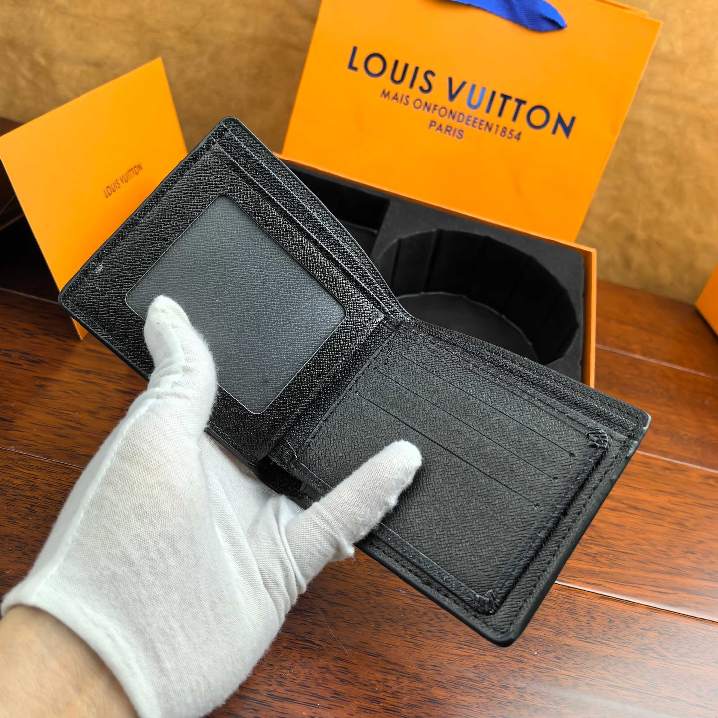 2025 L Home Classic Black Flower Belt + Wallet Set