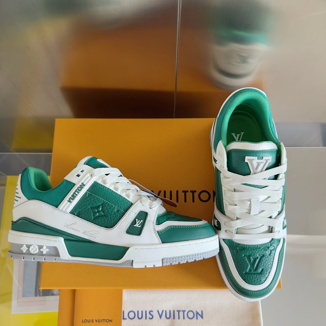 2025 250318 New high quality new color board shoes