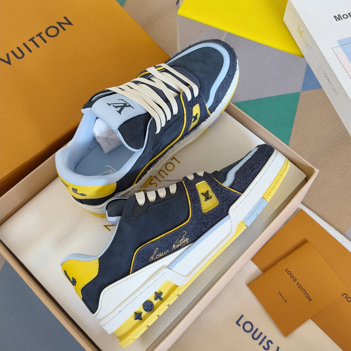 2025 250318 New high quality new color board shoes