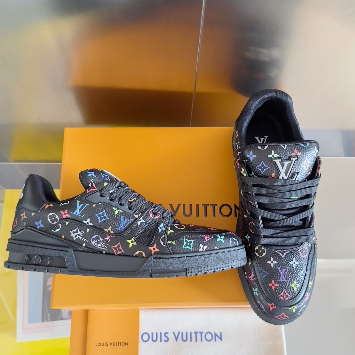 2025 250318 New high quality new color board shoes