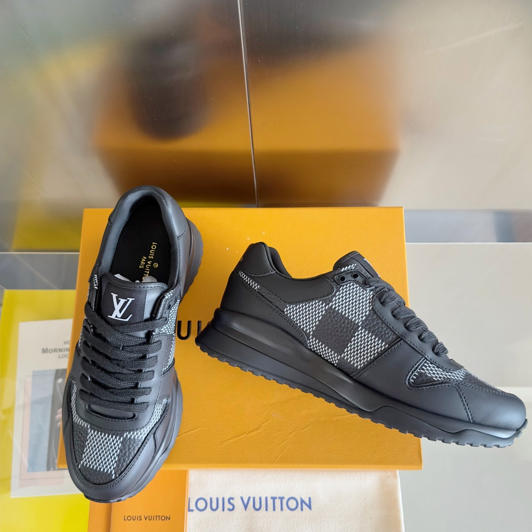 2025 250318 New high quality new color board shoes